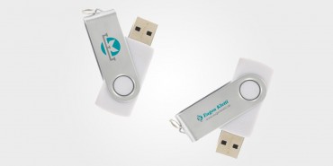 Werbegeschenk USB-Stick: Die USB-Sticks mit mehrfarbigem Logo-Aufdruck werden von den Kunden sehr gut angenommen.